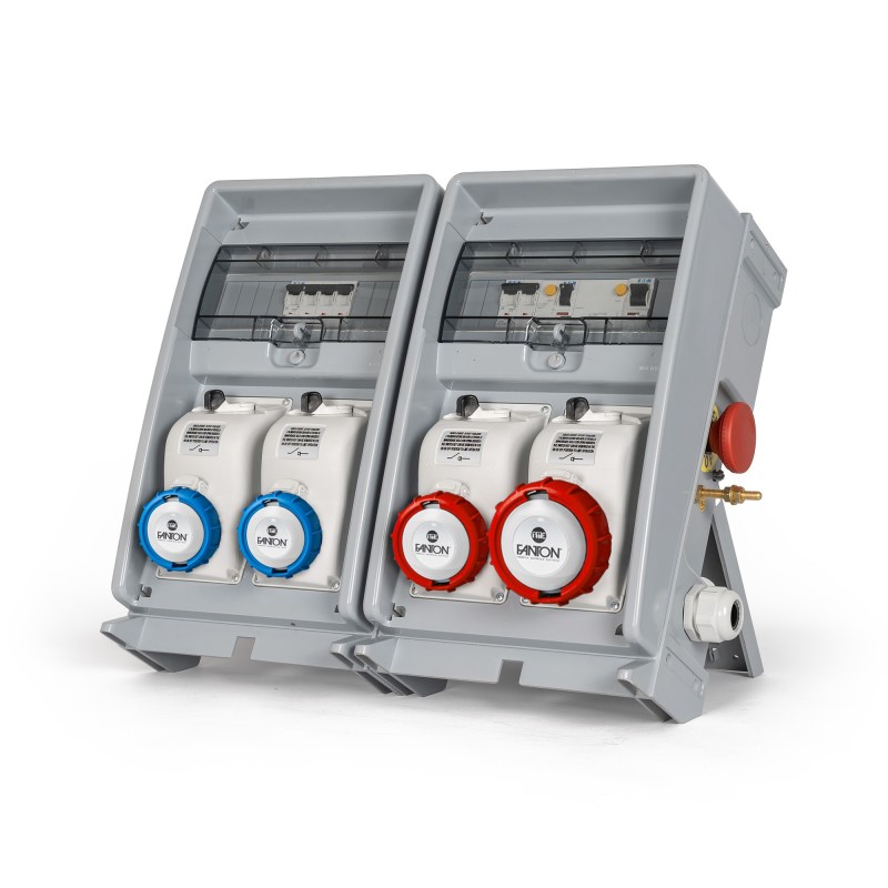Quadro Ulisse 500 ASC IP65 con 9 prese mix, emergenza e morsettiera